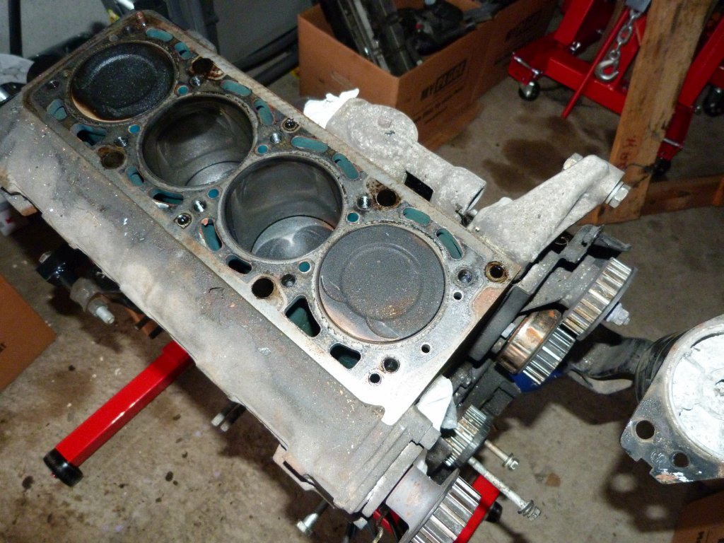 116_Überholung Ersatzmotor_Kurbelgehäuse_04-2015.jpg