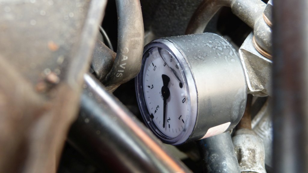 147_Manometer Benzindruck_25052015.jpg