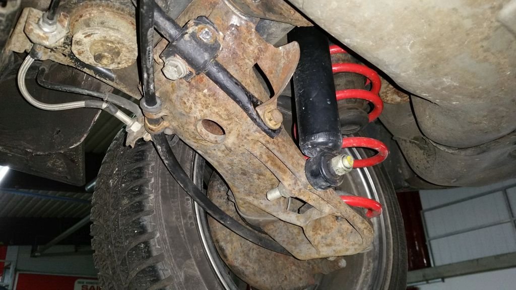 177_TÜV 2016... Abgerissene Stabischraube_20160602.jpg