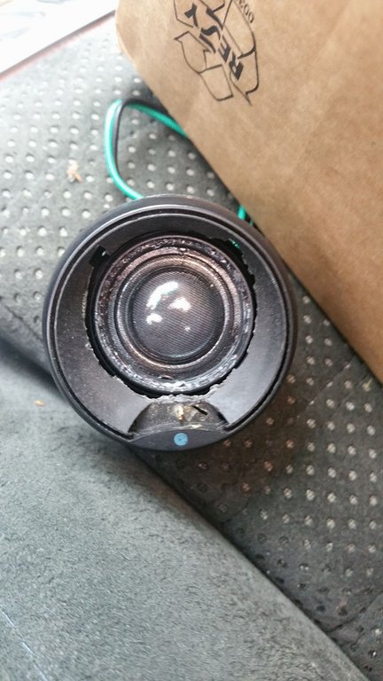 272_Hifi-Umbau 2018_Ground Zero-Hochtöner mit Plaupunkt-Mütze.jpg