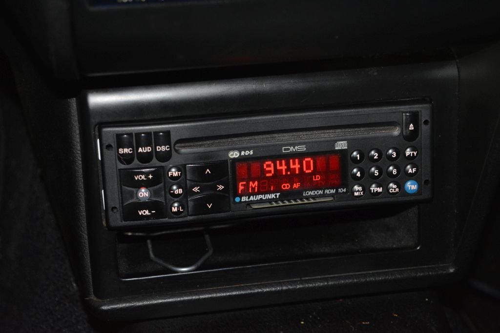 320_Hifi-Umbau 2018_Top of the Line 1993 - Blaupunkt CD-Radio London RDM 104... .JPG