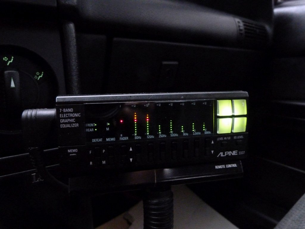 329_Hifi-Umbau 2018_Soundverbieger - Alpine 3337 Schwanenhals-Equalizer von 1990.jpg