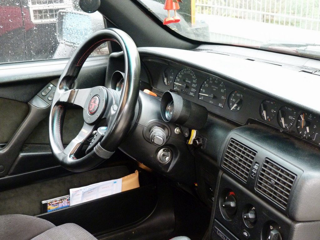 383_Cockpit von rechts_Oktober 2018.jpg