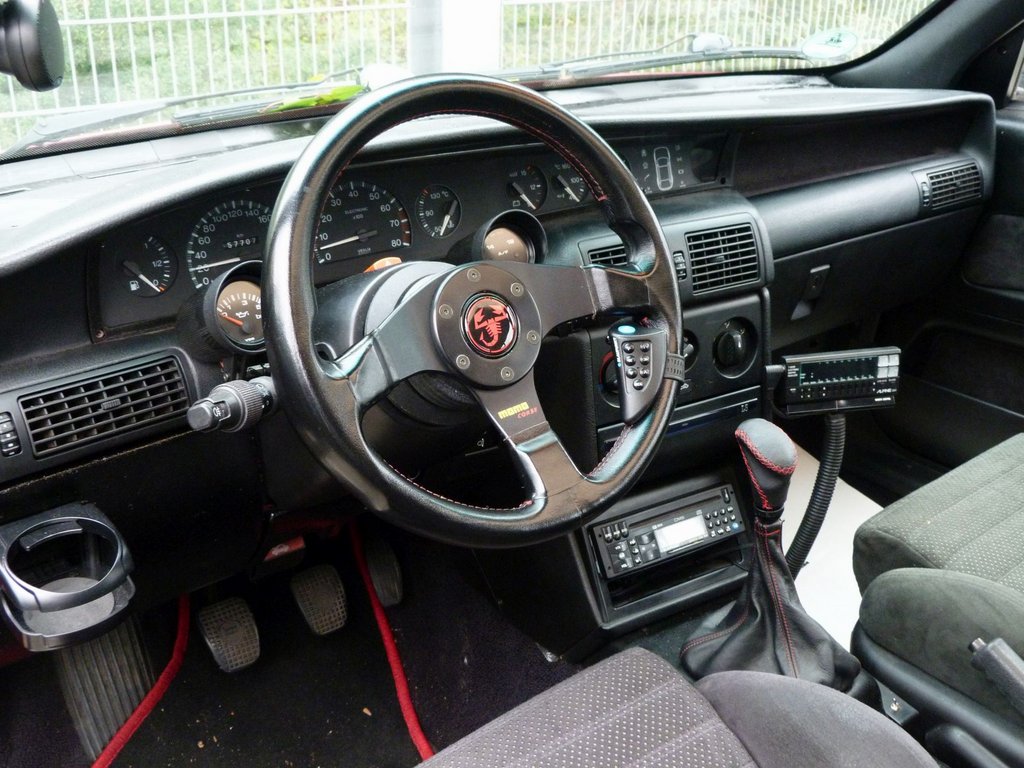 385_Cockpit von links_Oktober 2018.jpg